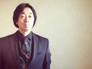 浪花一阵接一阵地涌了过来的词语;浪花一阵接一阵涌来海浪的低语与心灵的共鸣