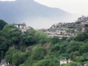 明世隐那句话(明世隐的智慧：探寻人生真谛与内心的宁静之道)